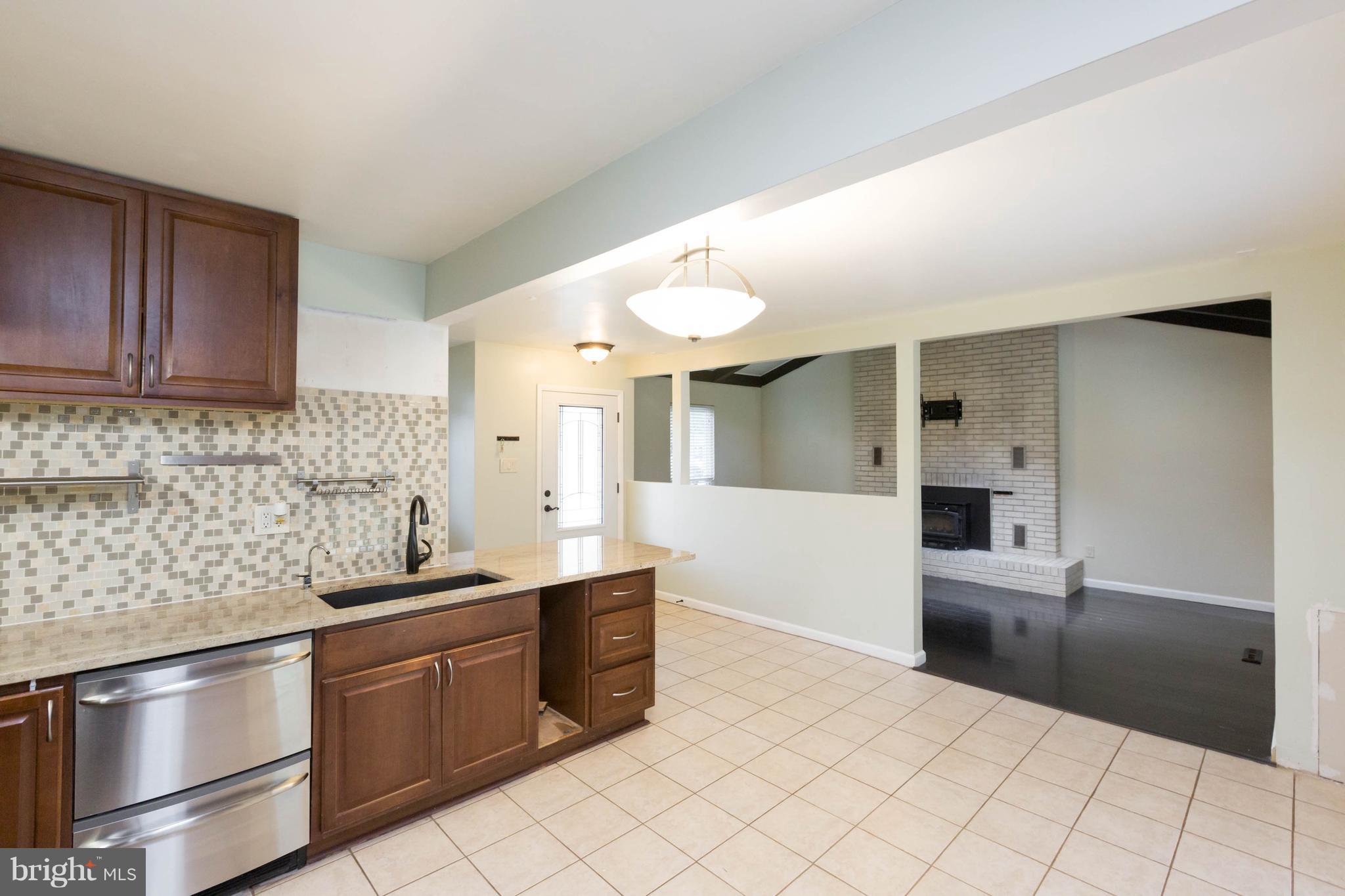 ROLLING VALLEY WEST - Residential Lease