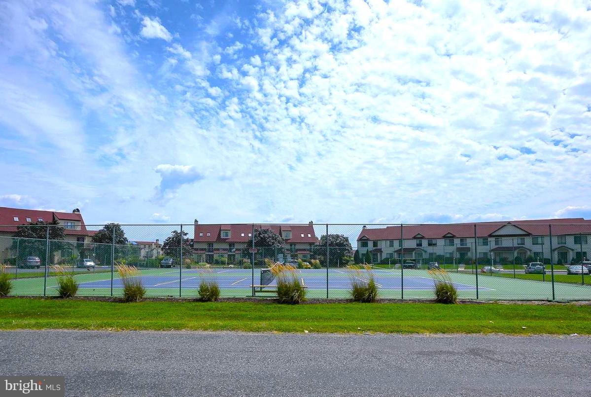 QUEENS LANDING - Residential Lease