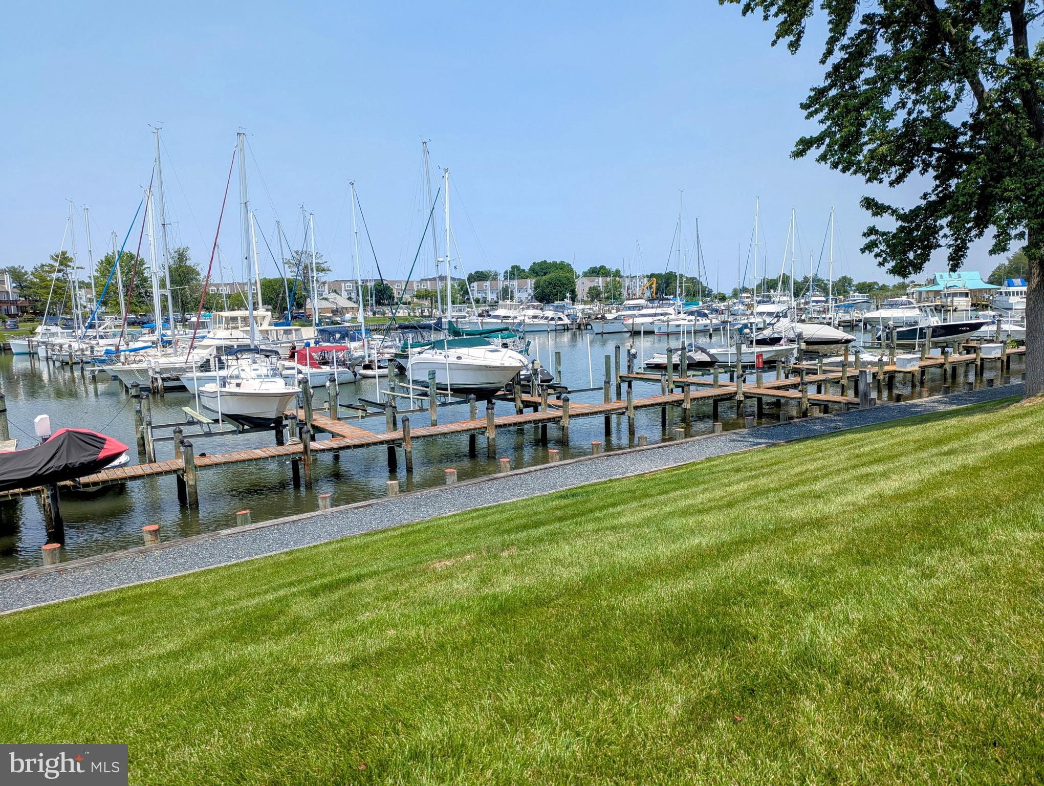 QUEENS LANDING - Residential Lease