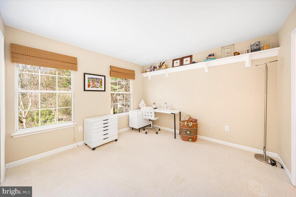 VILLAGE OF RIVER HILL - Residential