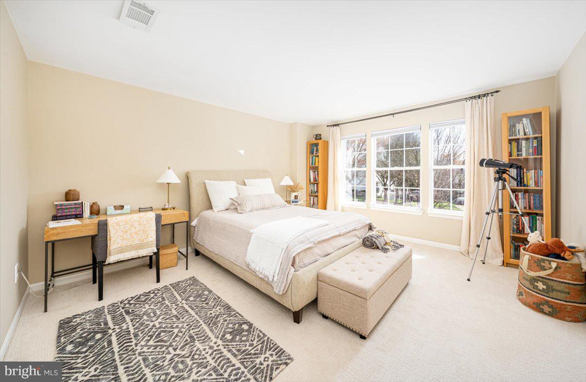 VILLAGE OF RIVER HILL - Residential