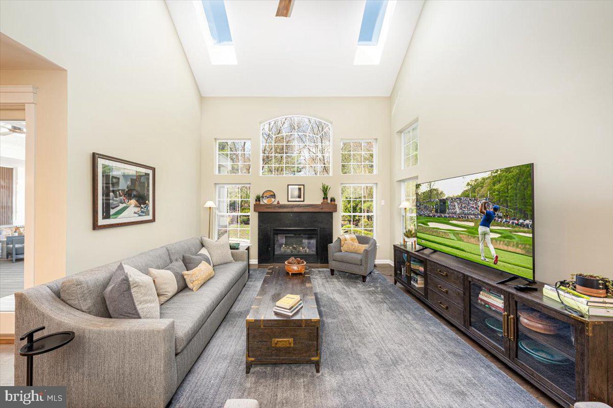 VILLAGE OF RIVER HILL - Residential