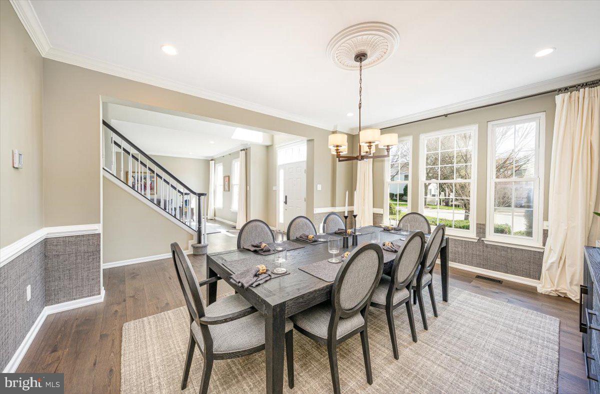 VILLAGE OF RIVER HILL - Residential