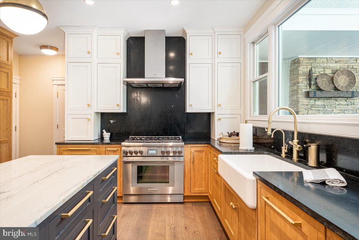 VILLAGE OF RIVER HILL - Residential