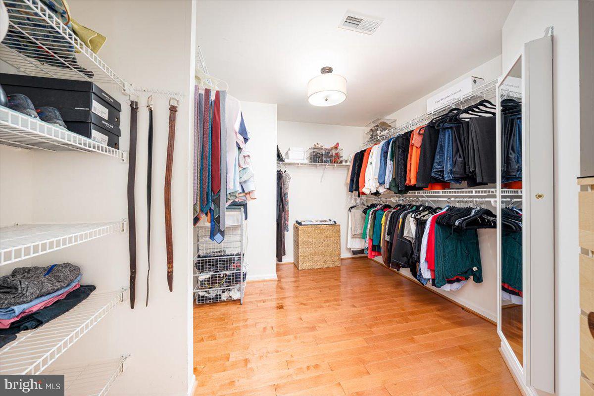 VILLAGE OF RIVER HILL - Residential