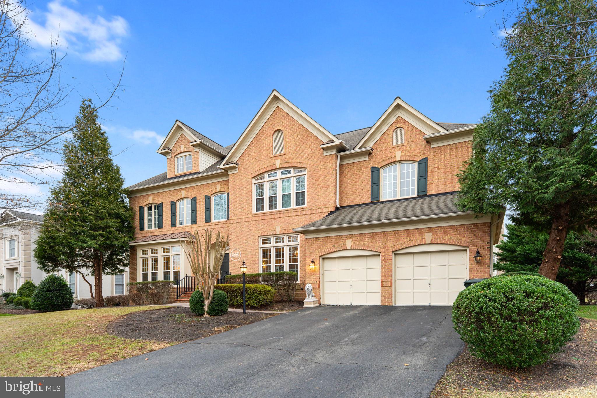 8441 LINK HILLS LOOP