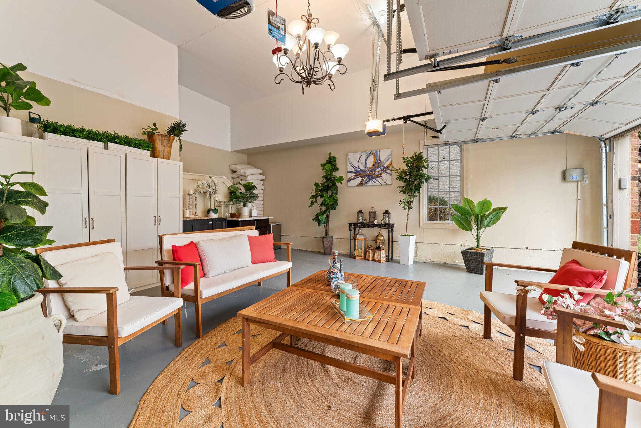 LAKE MANASSAS - Residential