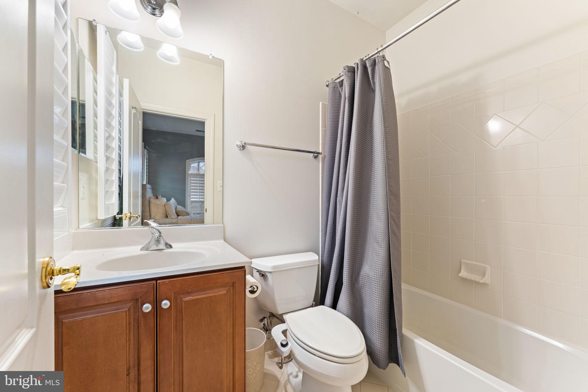 LAKE MANASSAS - Residential