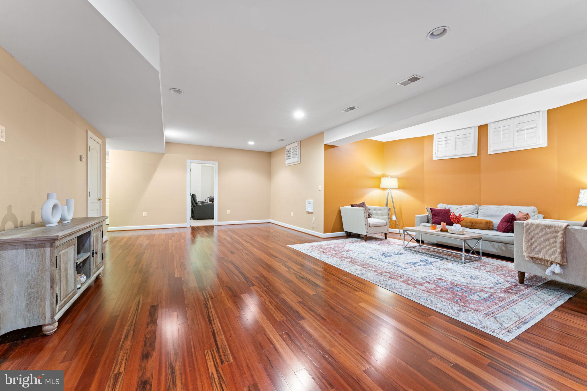 LAKE MANASSAS - Residential