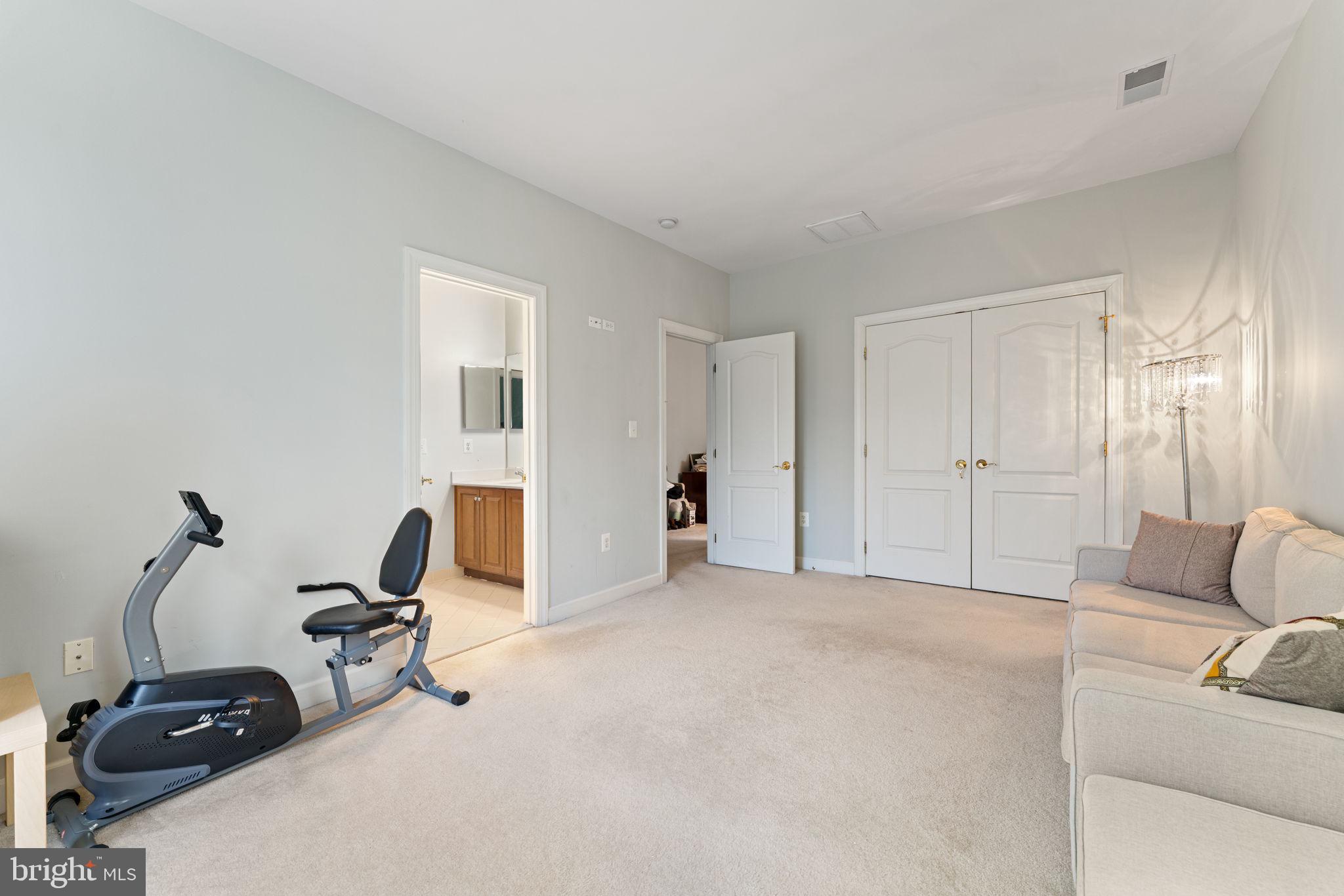 LAKE MANASSAS - Residential