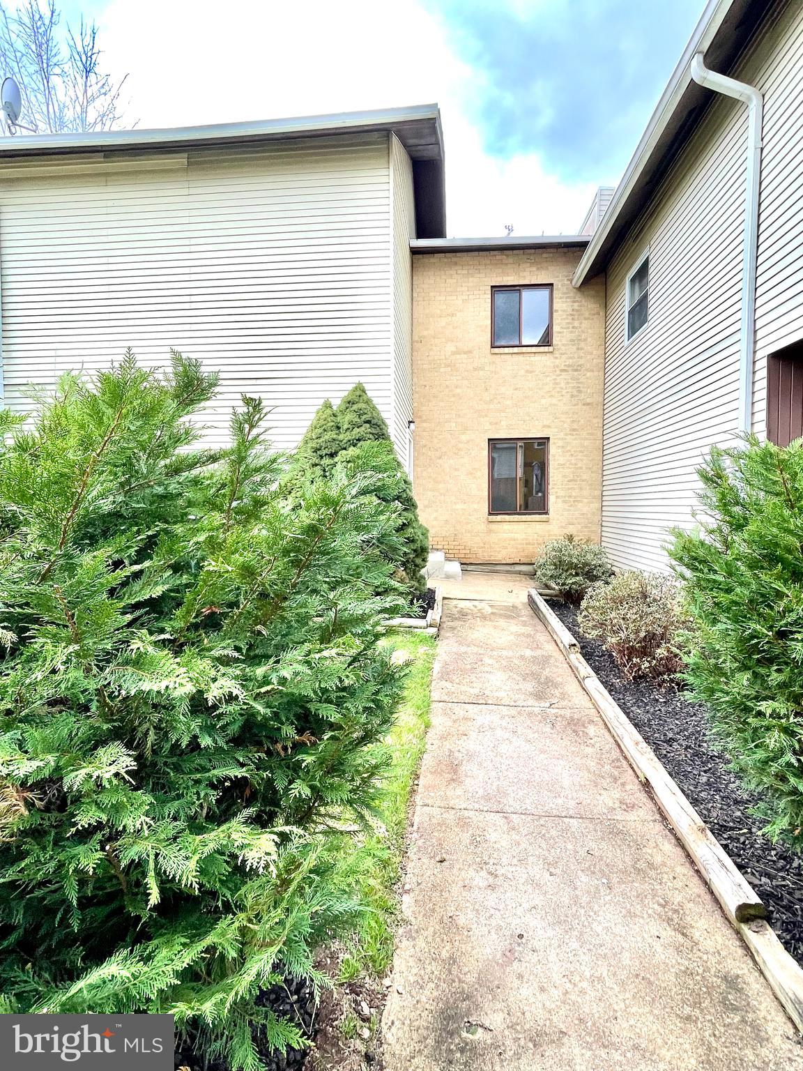 NEWPORT ESTATES - Residential