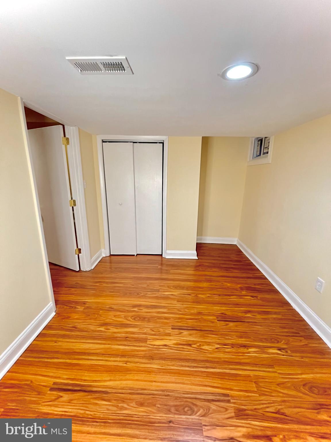 NEWPORT ESTATES - Residential