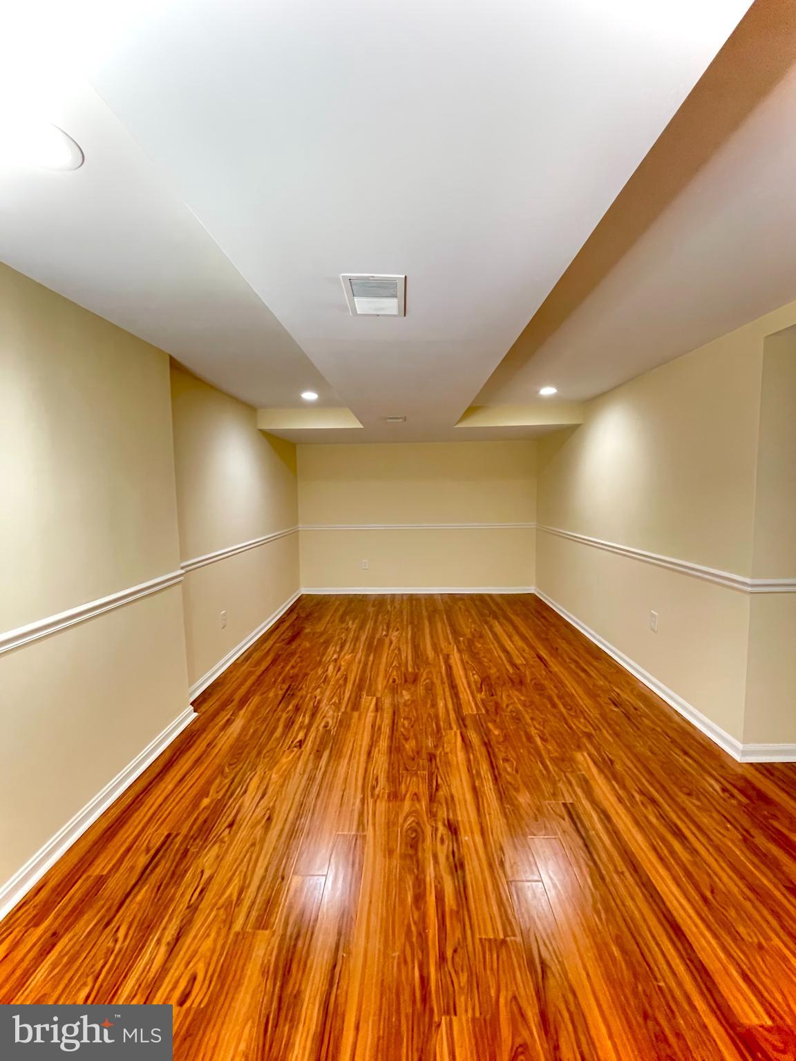 NEWPORT ESTATES - Residential