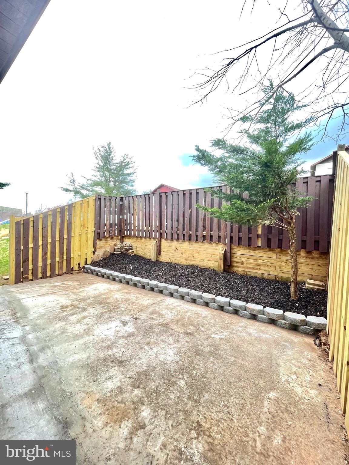 NEWPORT ESTATES - Residential