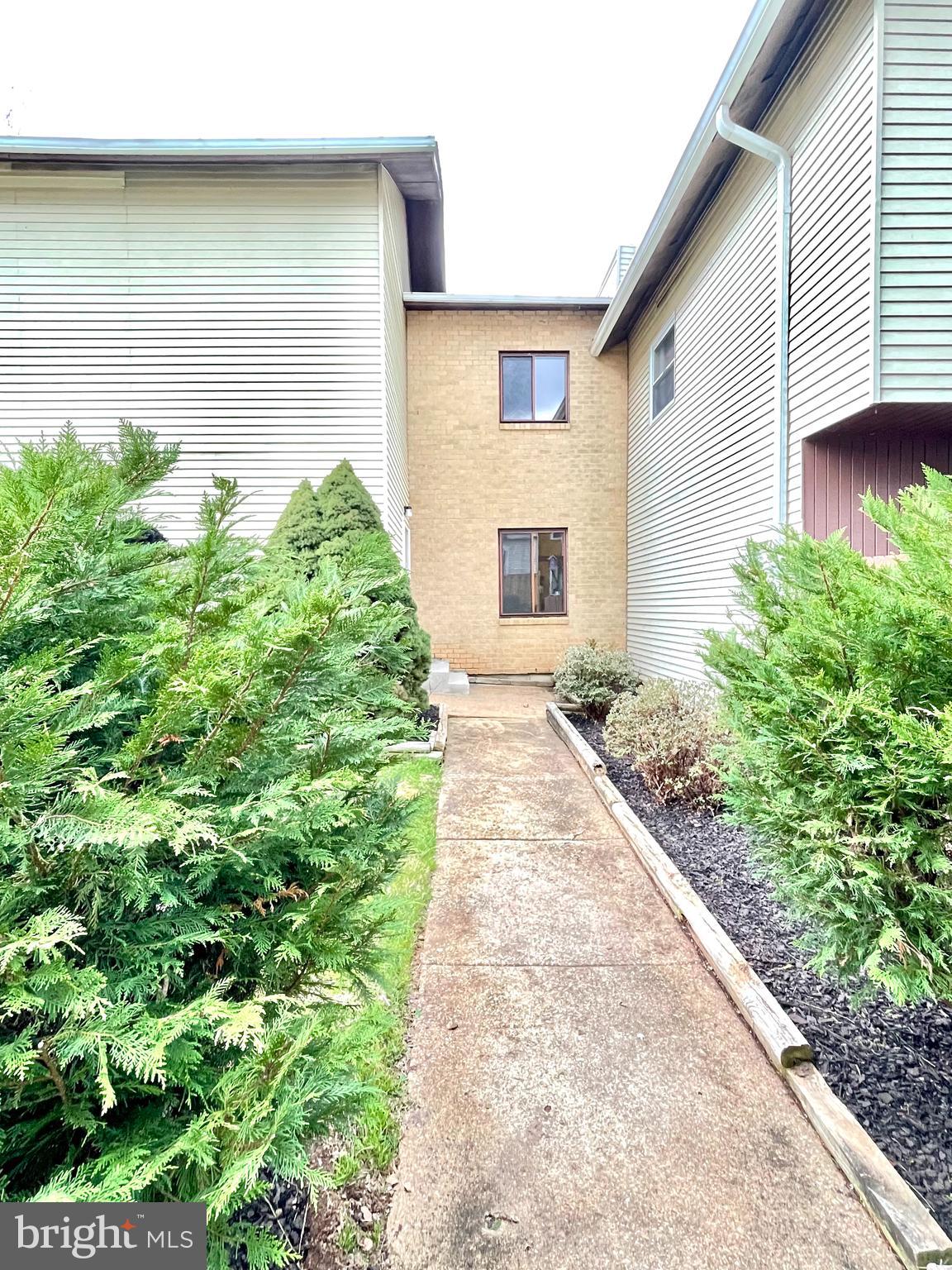 NEWPORT ESTATES - Residential