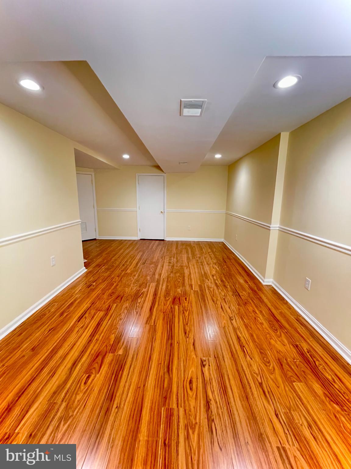 NEWPORT ESTATES - Residential