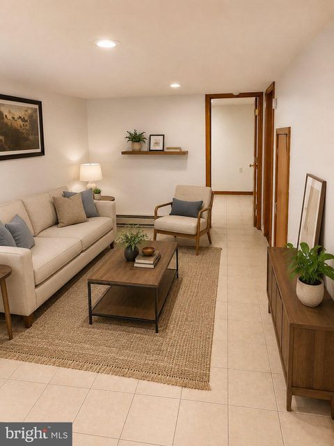 Condo For Rent - 1003 S 3rd Street #B<br/> PHILADELPHIA, PA 19147