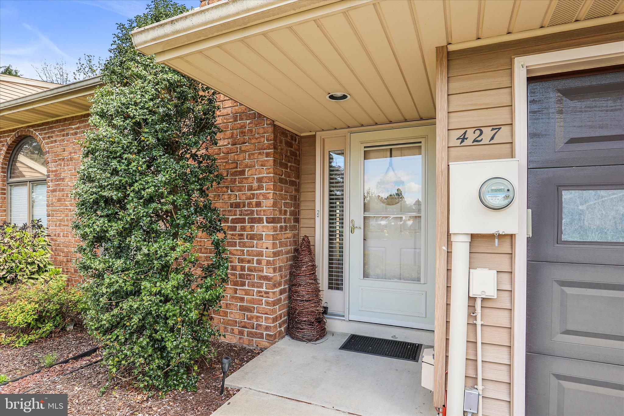 427 DEERFIELD DRIVE 427