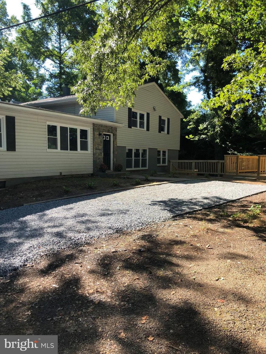 Spacious, Secluded SF 4+ beds, 2bath, newly renovated open floor plan house for rent. Agent is owner.