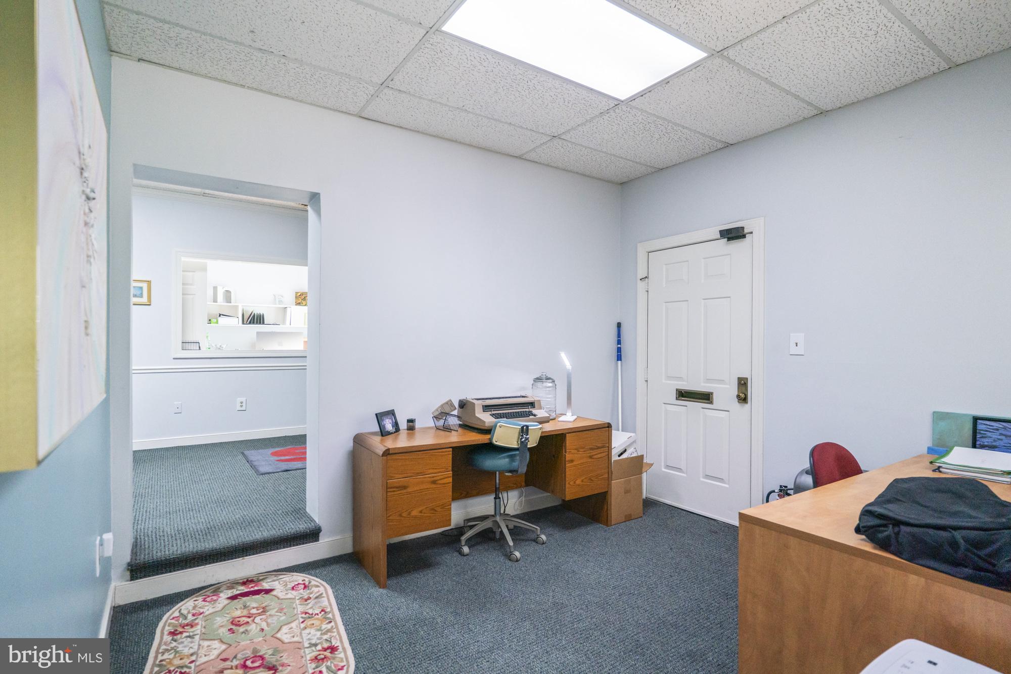 8403 RICHMOND HIGHWAY