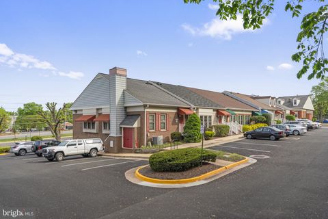 Photo of 8403 Richmond Highway, ALEXANDRIA, VA 22309 (MLS # VAFX2307172)