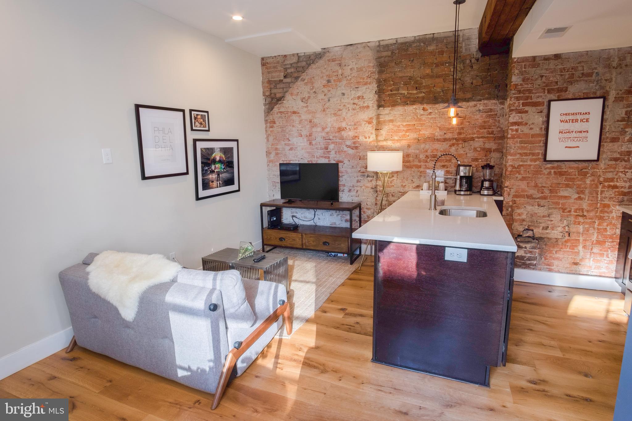 RITTENHOUSE SQUARE - Residential Lease