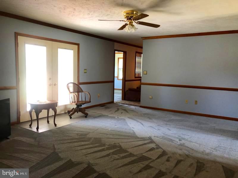 FAIRFIELD ACRES - Residential