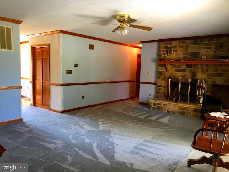 FAIRFIELD ACRES - Residential