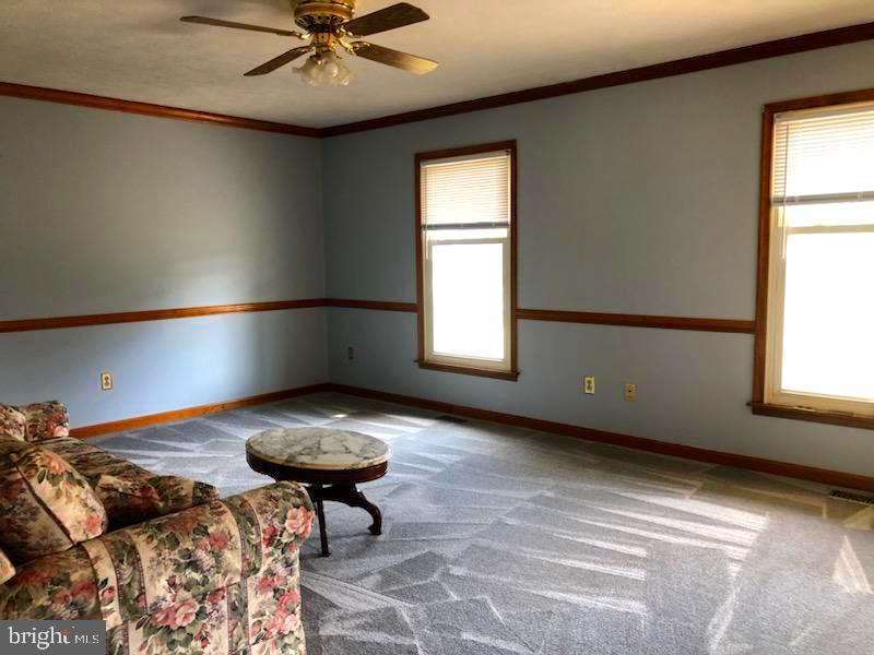 FAIRFIELD ACRES - Residential