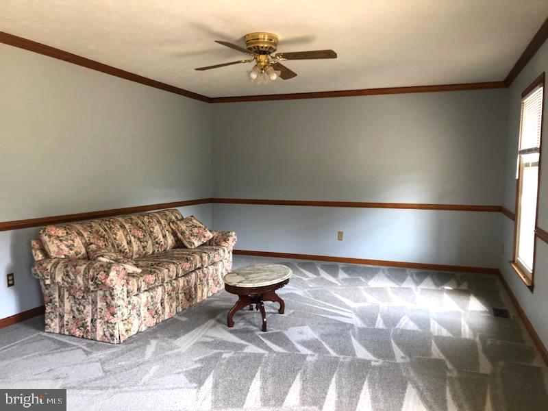 FAIRFIELD ACRES - Residential