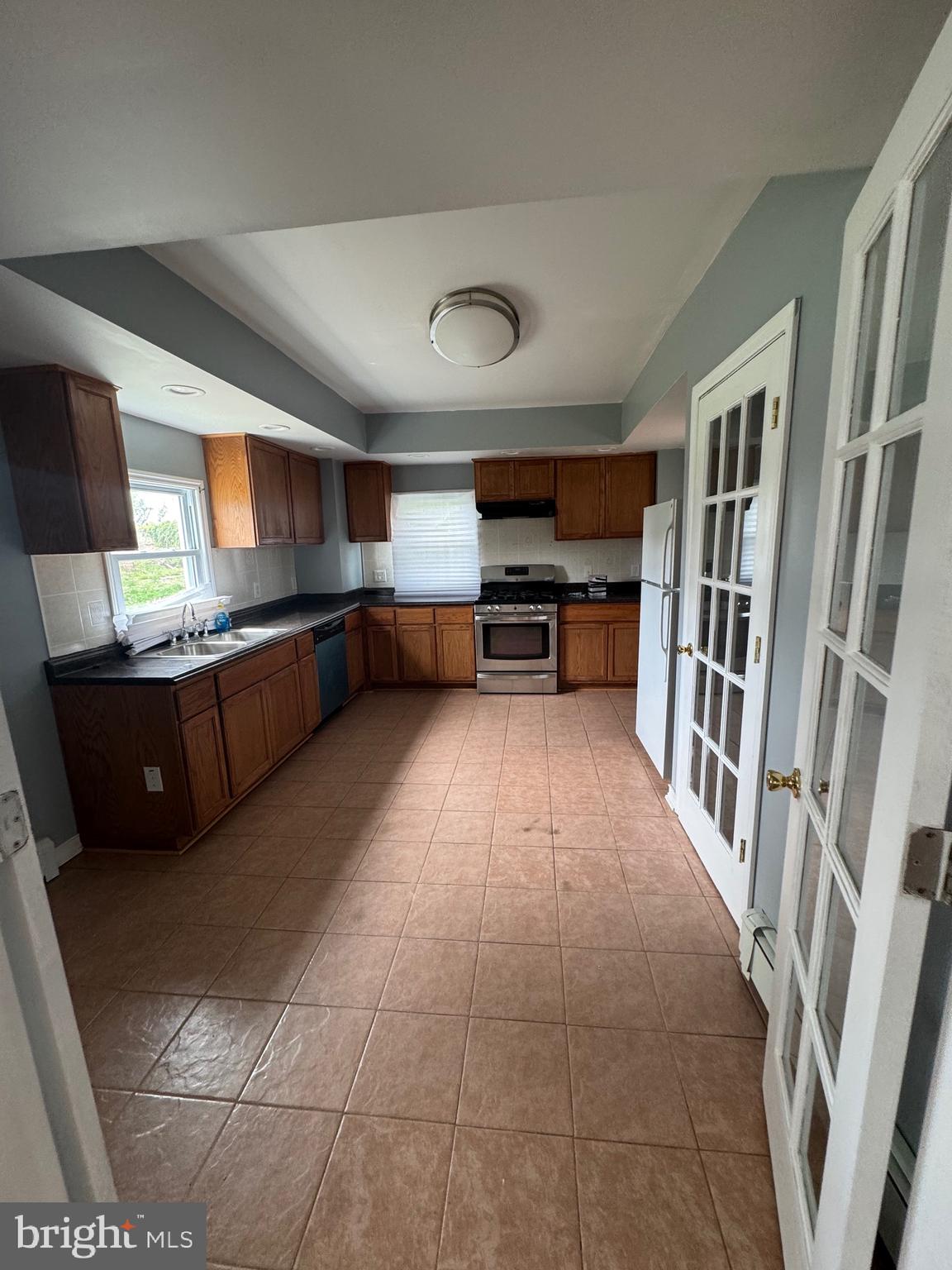 WAVERLY - Residential Lease
