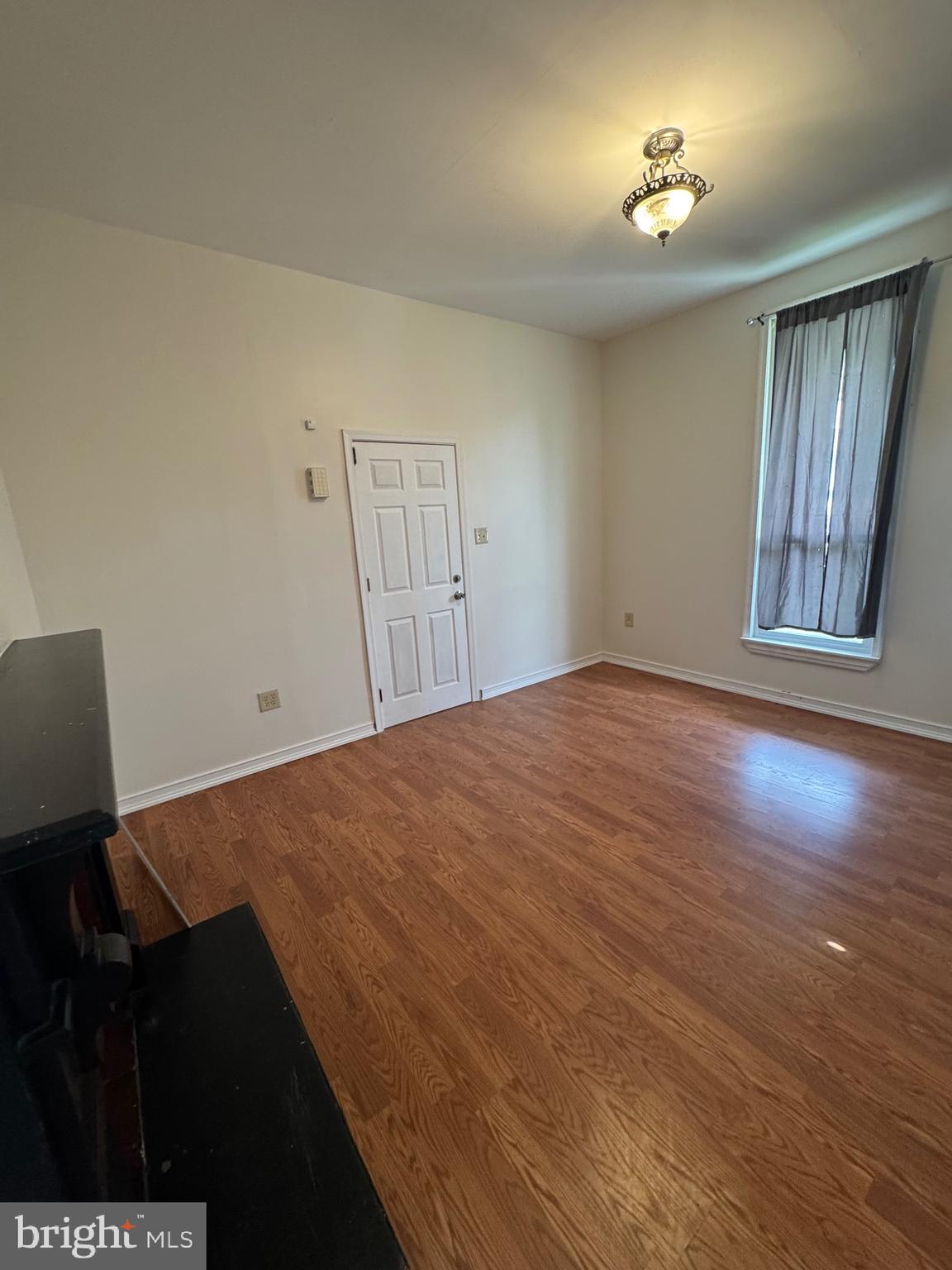 WAVERLY - Residential Lease
