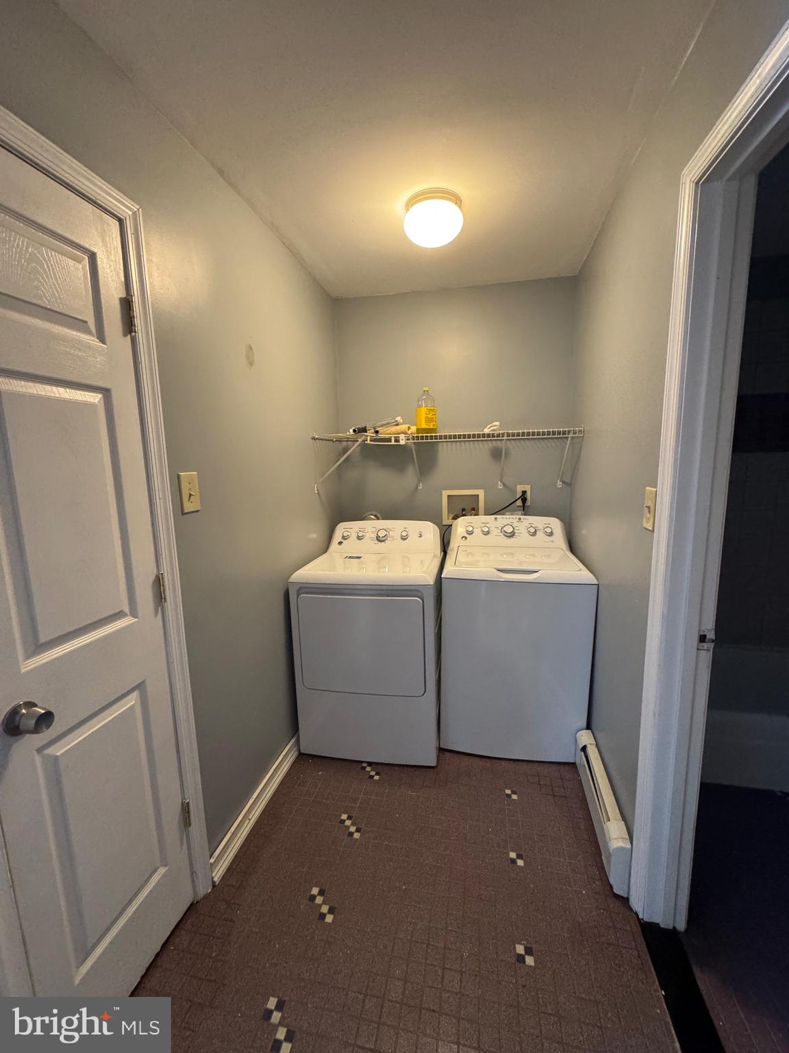 WAVERLY - Residential Lease
