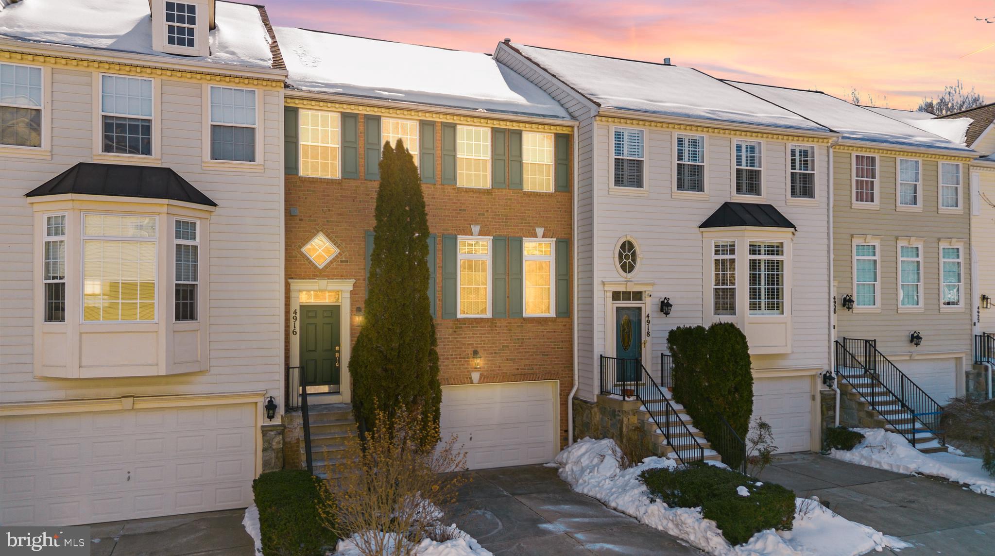 BARNSLEY MANOR ESTATES - Residential