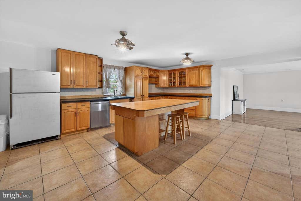 Photo of 4517 Route 130 S, BURLINGTON, NJ 08016 (MLS # NJBL2117874)