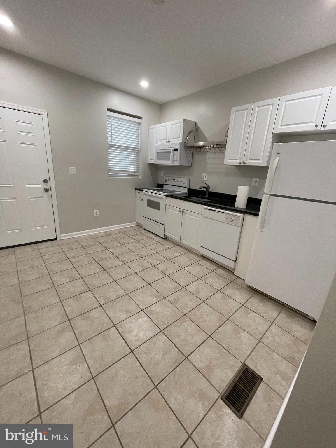 PATTERSON PARK - Residential Lease