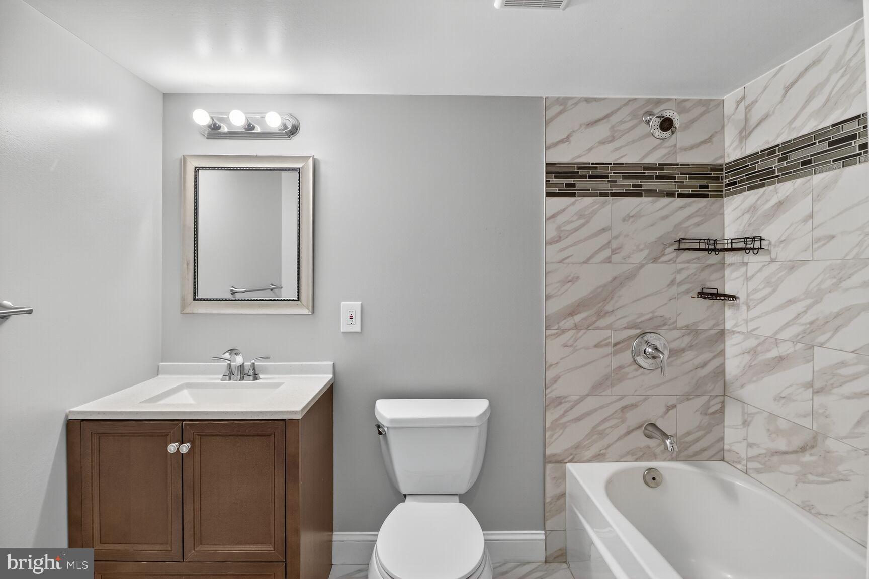 ELLICOTT HILLS - Residential Lease