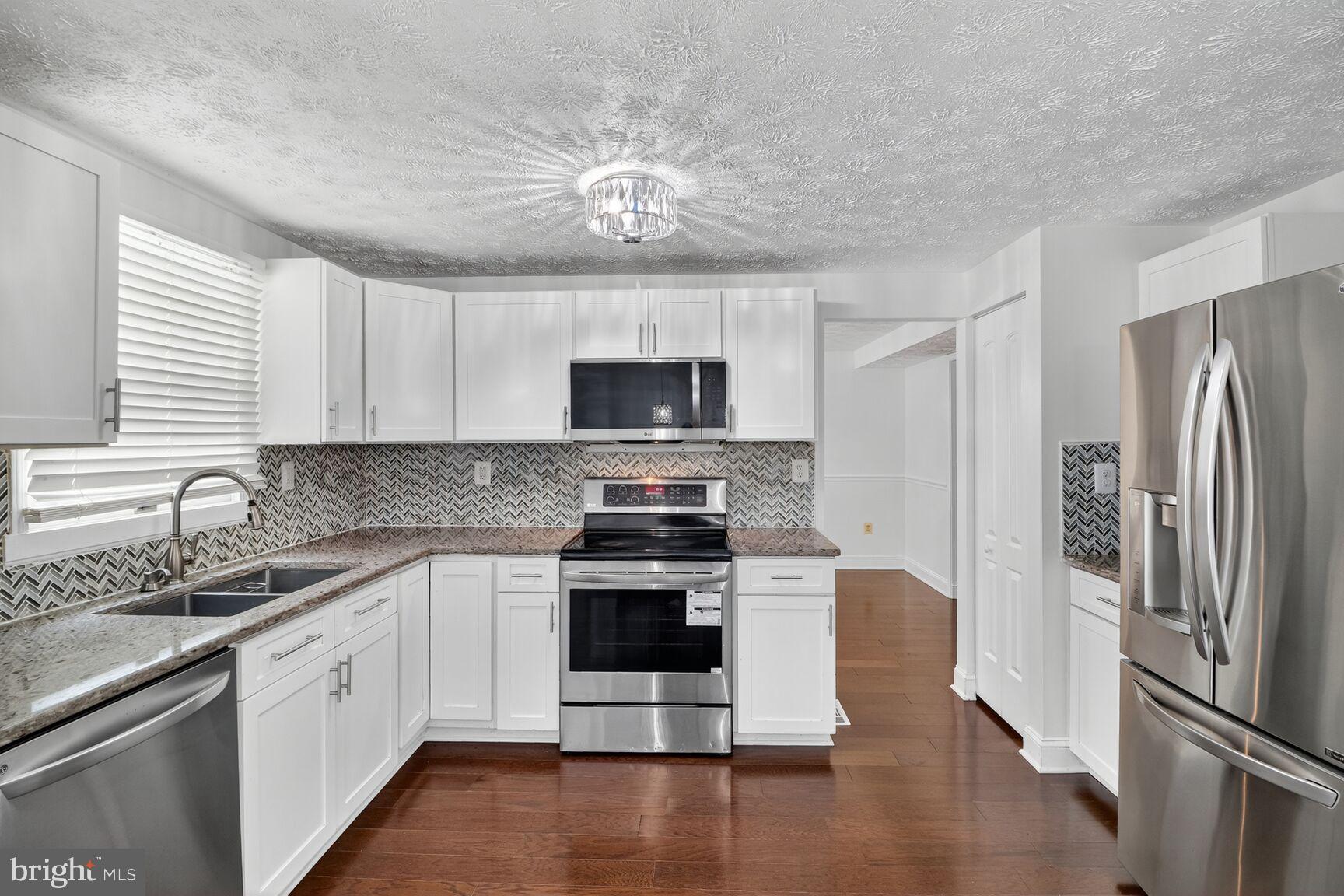 ELLICOTT HILLS - Residential Lease