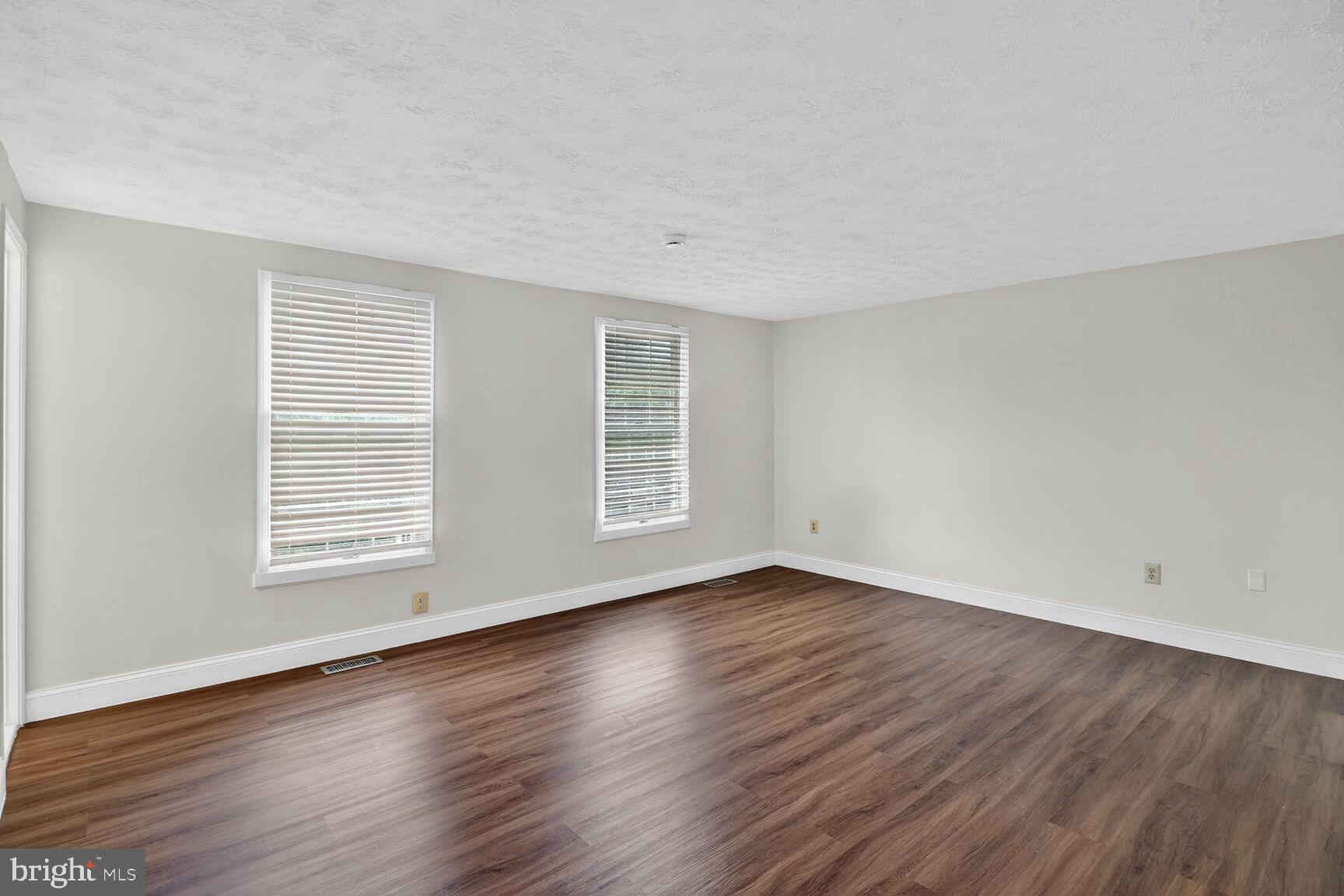 ELLICOTT HILLS - Residential Lease