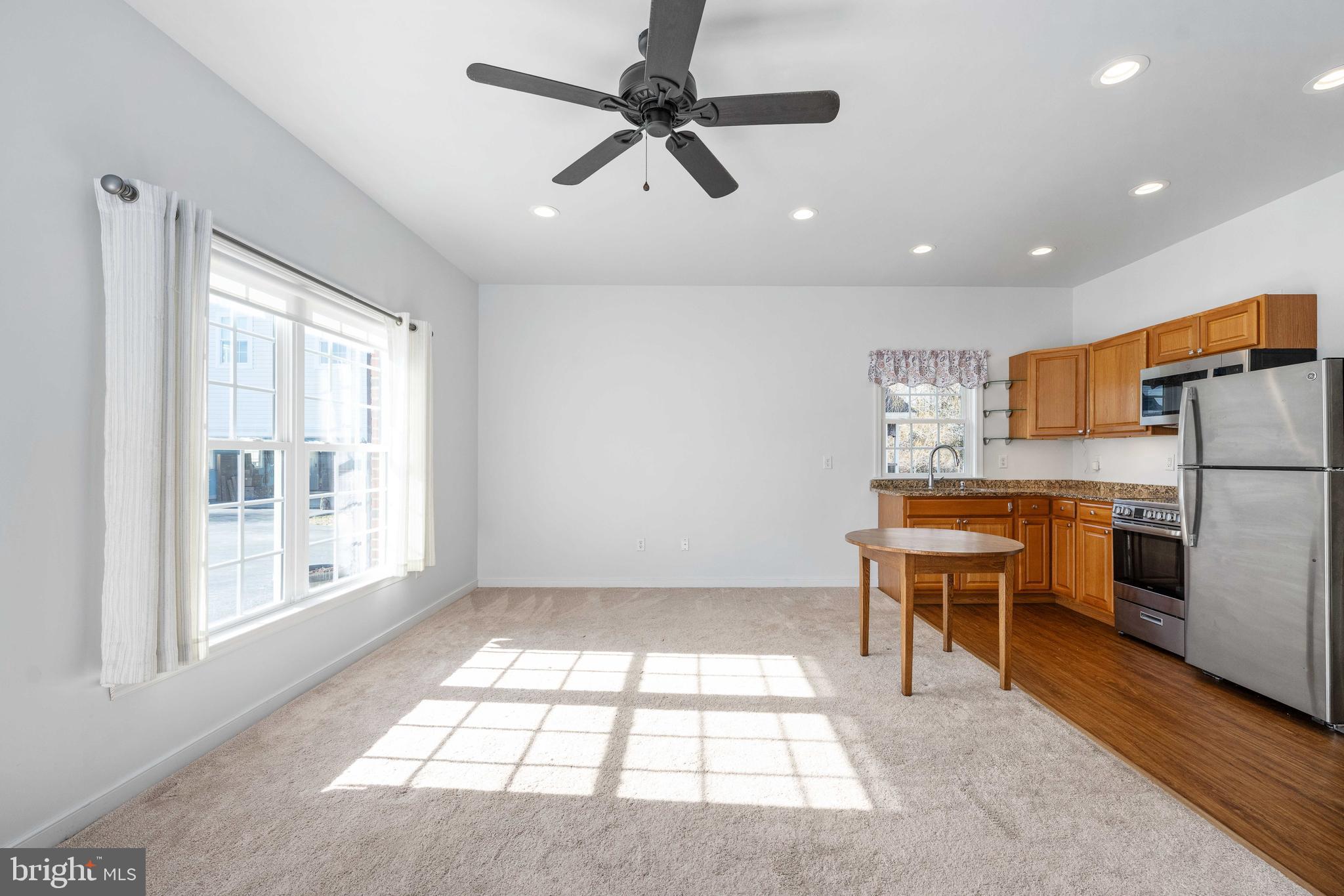 OAKLEY RESERVE - Residential