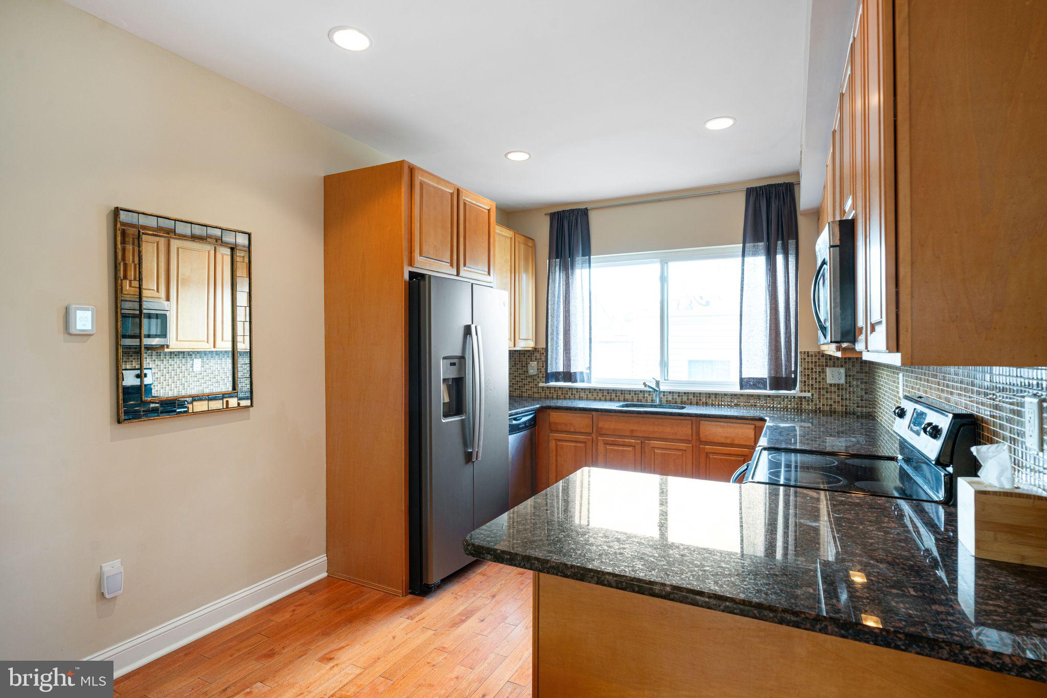 PASSYUNK SQUARE - Residential