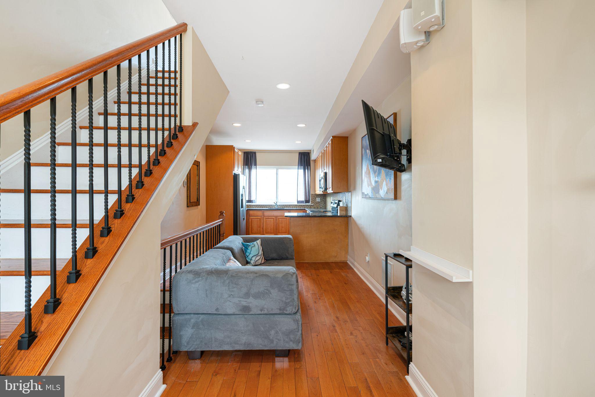 PASSYUNK SQUARE - Residential