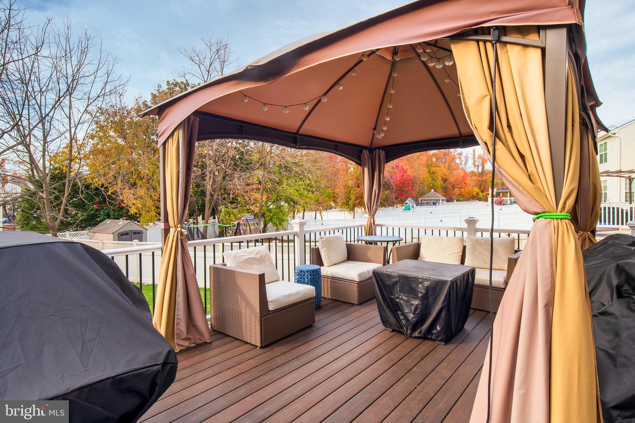 BRIDGEWATER AT CARVEL BEACH - Residential