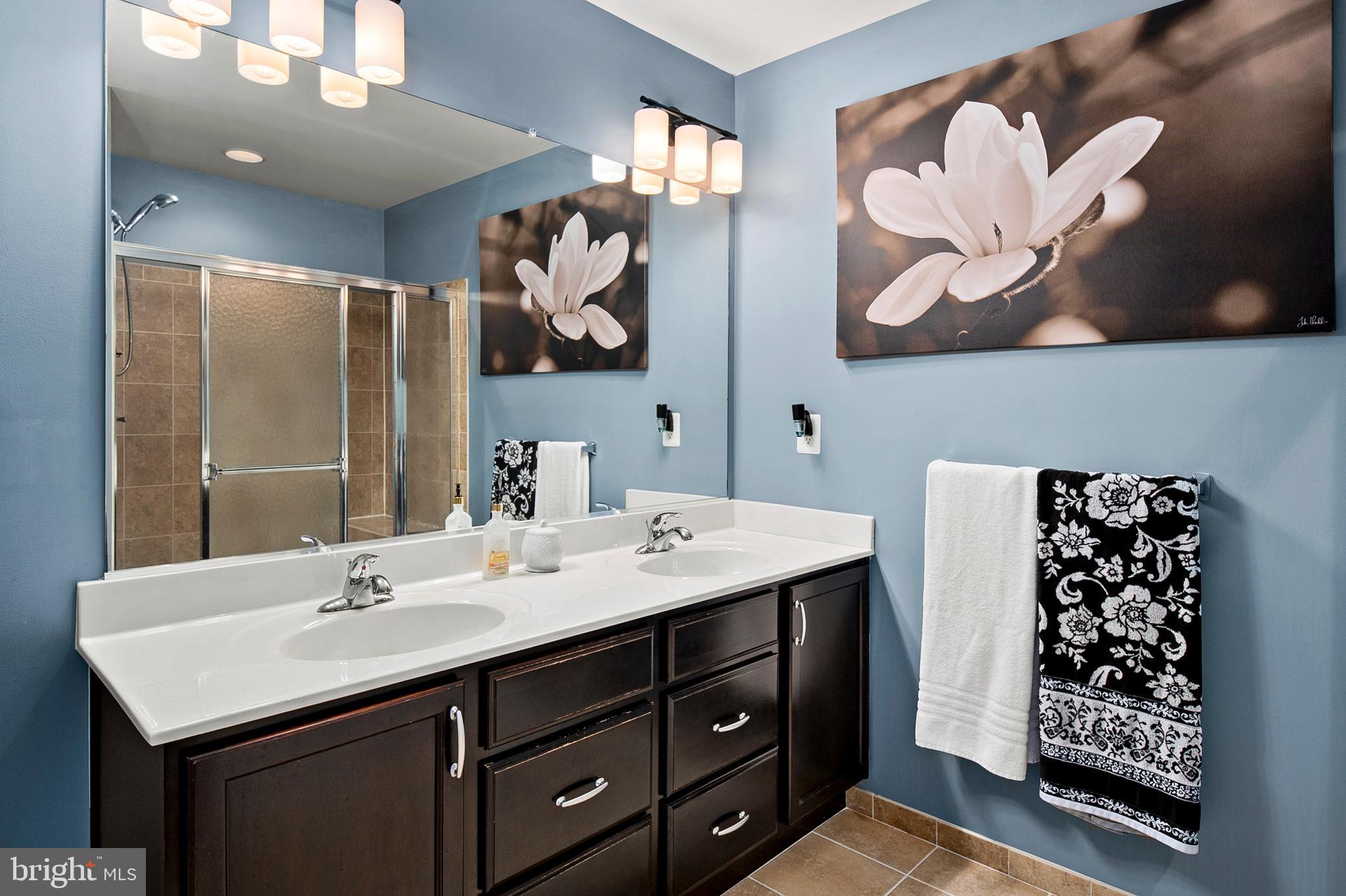 BRIDGEWATER AT CARVEL BEACH - Residential