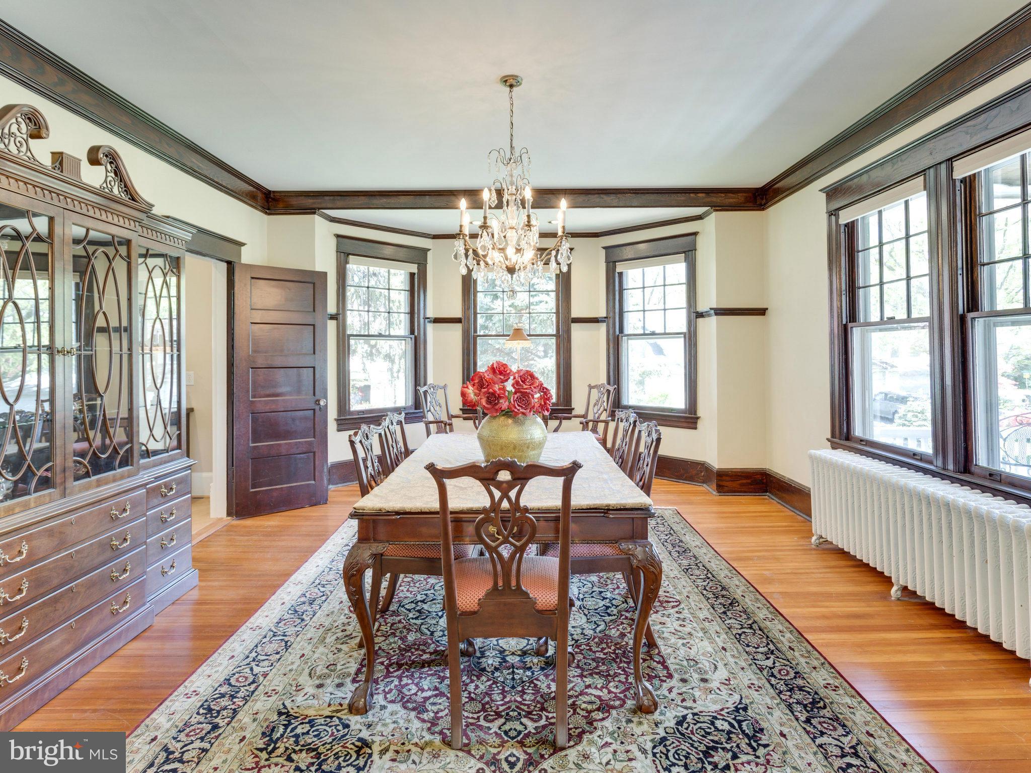 GROVE AVENUE - Residential