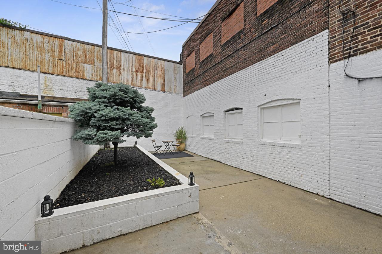 FELLS POINT HISTORIC DISTRICT - Residential Income