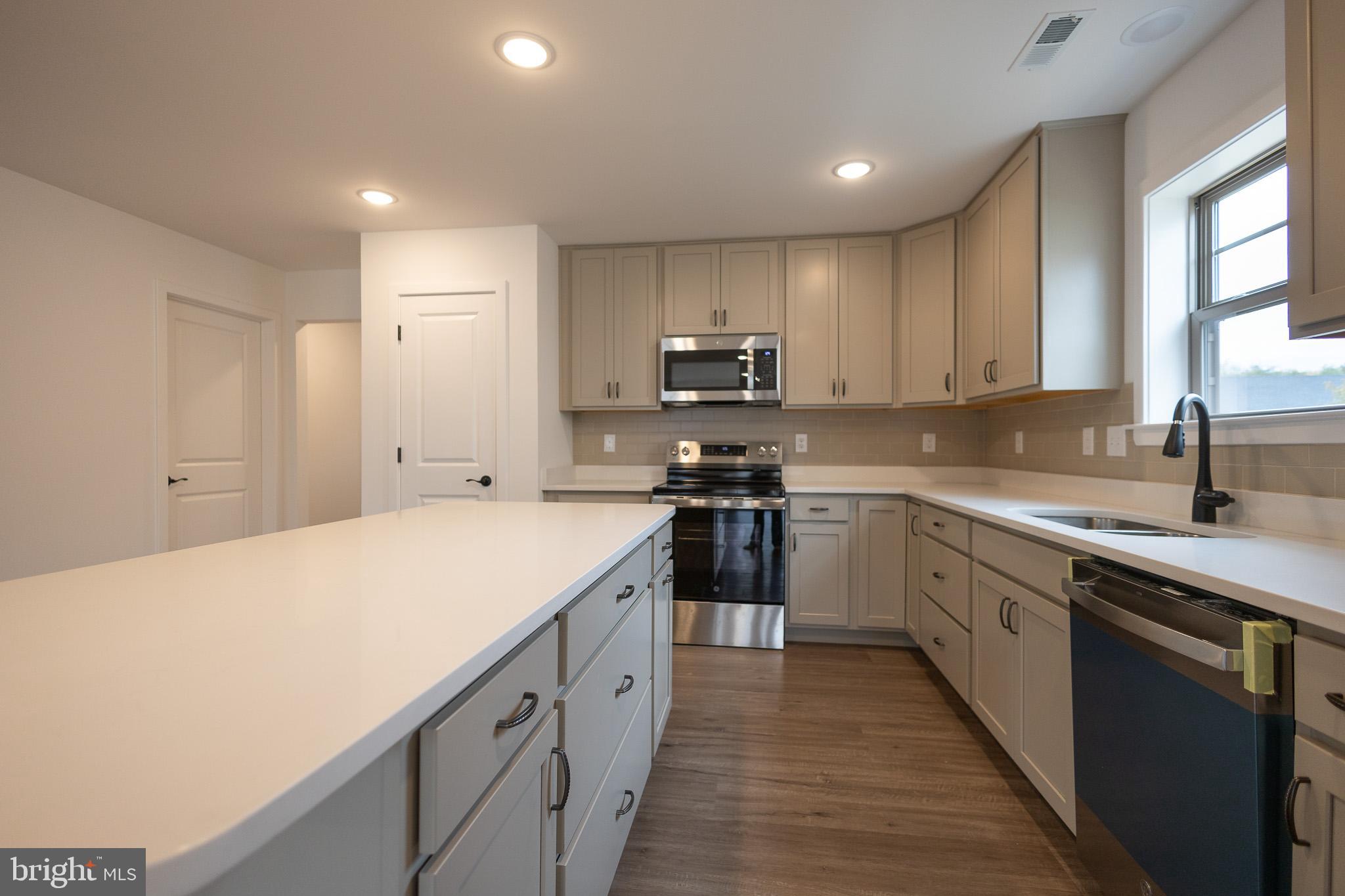 THE VILLAS AT WARM SPRINGS - Residential