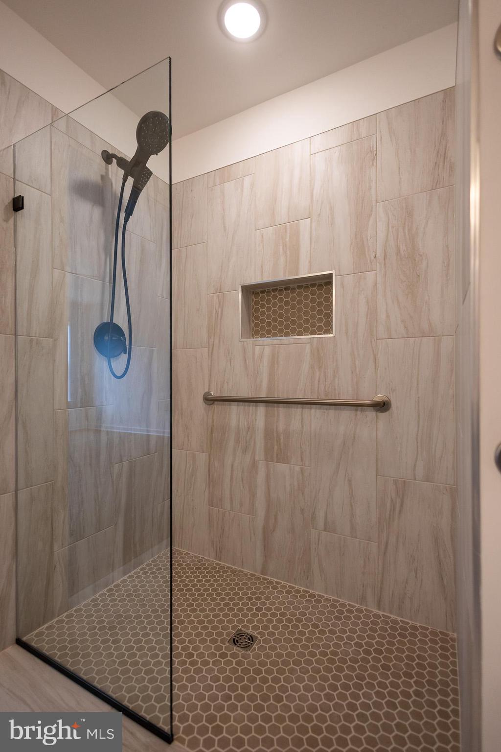 THE VILLAS AT WARM SPRINGS - Residential