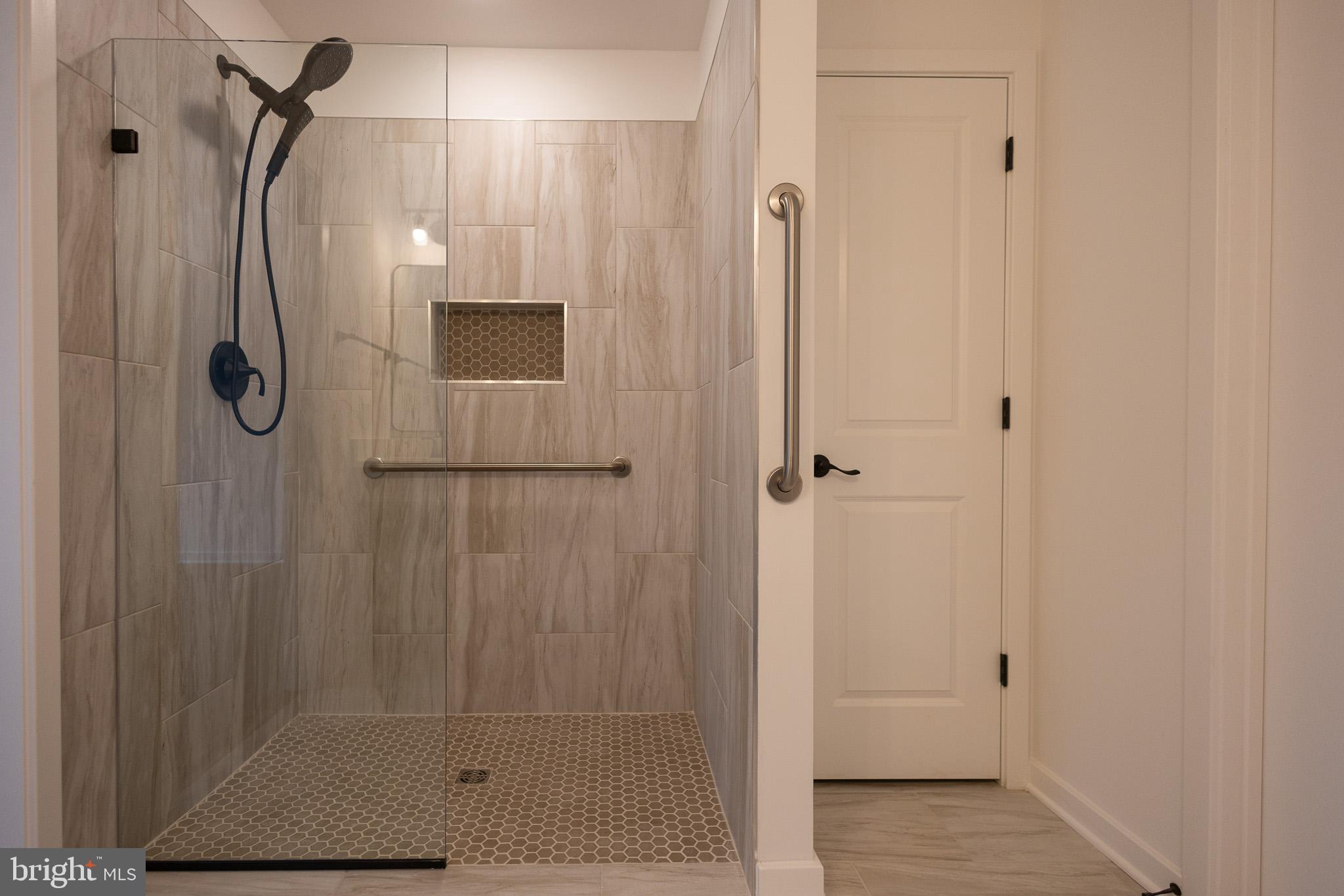 THE VILLAS AT WARM SPRINGS - Residential