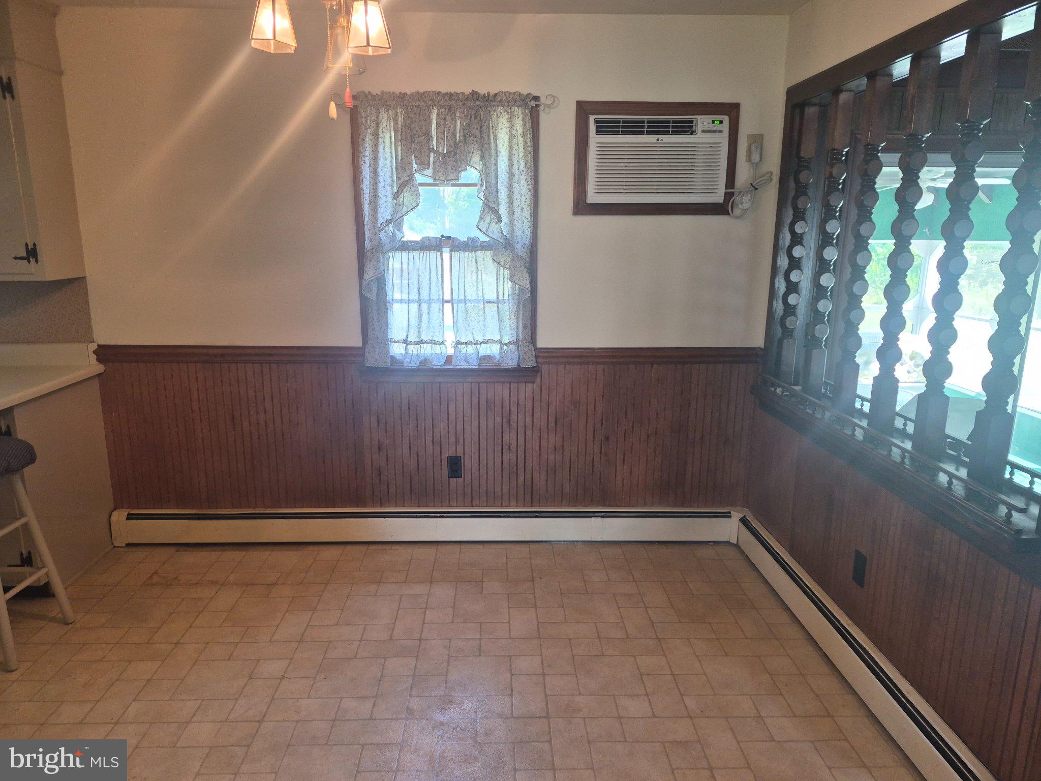 1043 CAMP ROAD